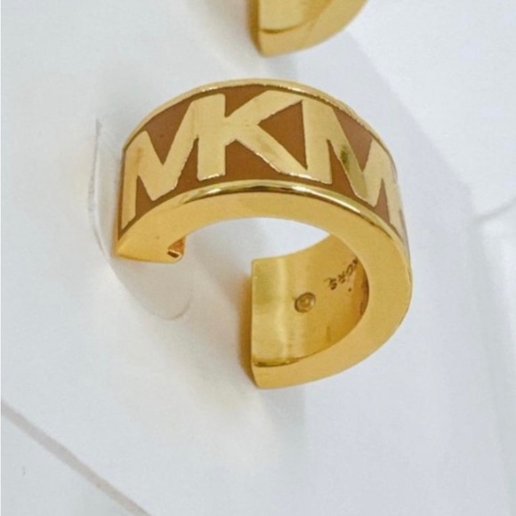 NWT Michael Kors Signature Huggie Earrings - Picture 5 of 9